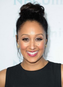 Tamera+Mowry+Updos+Loose+Bun+MRXFfncyLnyl