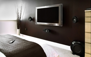 bedroom-with-tv